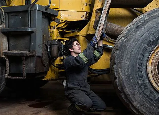 Supervisor Heavy Mobile Equipment Mechanic T32 job opening at Air National Guard Units