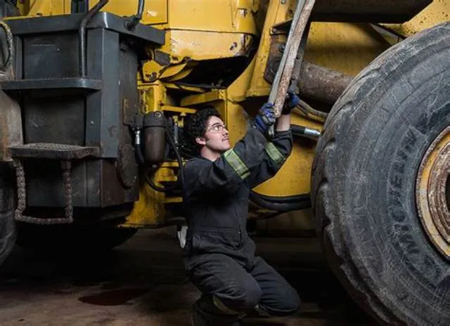Heavy Mobile Equipment Mechanic Supervisor job opening at Army Tank-Automotive And Armament Command (Tacom)