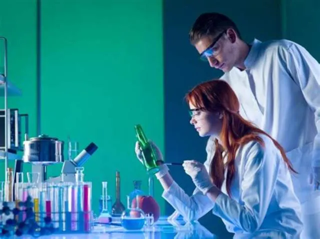 TOXICOLOGIST (FORENSIC)
